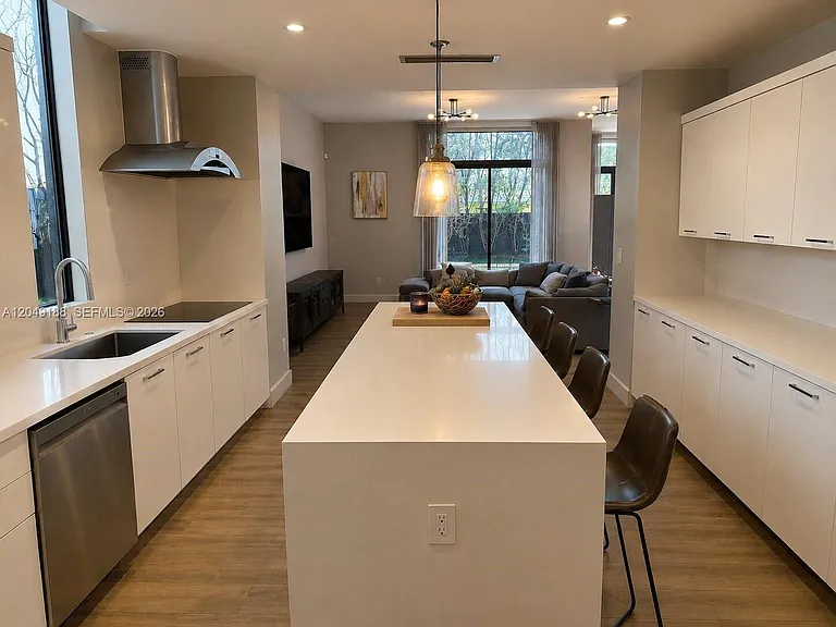 8631 Arboretum Ln — Photo 9