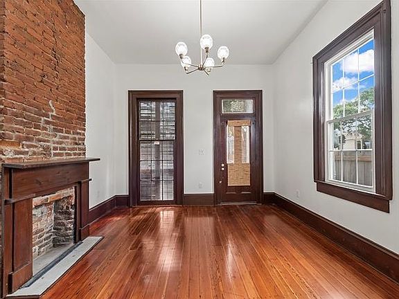 3rd image of 1016 Louisiana Ave
