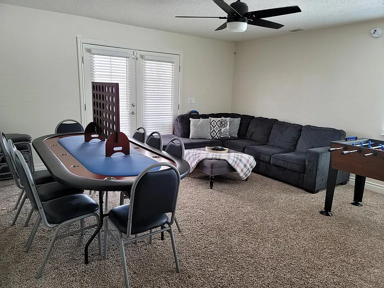 13910 Spring Valley Pkwy — Photo 28