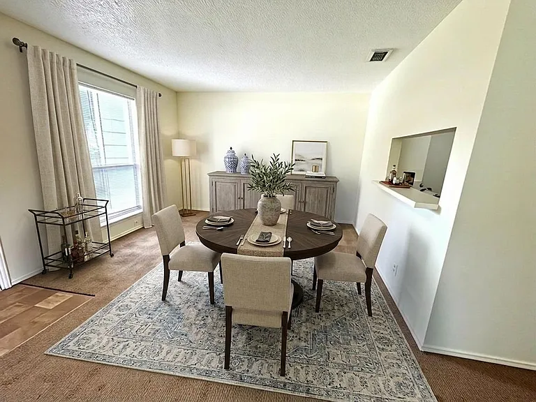3607 Bremen Ave — Photo 5