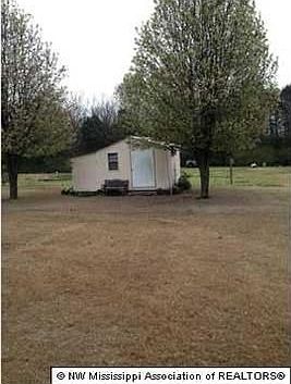 5th image of 108 Leslie Dr