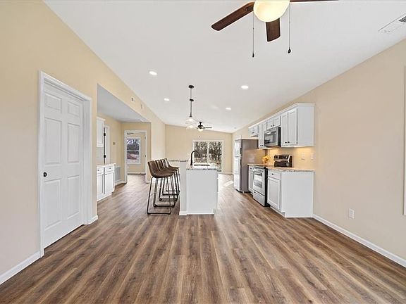 5th image of 234 S Linn Valley Dr