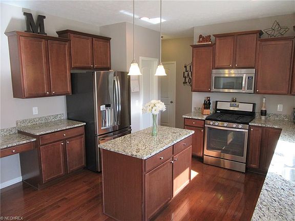 4th image of 1405 Muirwood Dr