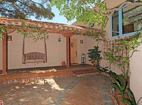 5th image of 3884 Sherwood Pl