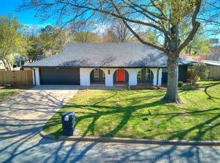 2904 E 76th Pl, Tulsa, OK 74136