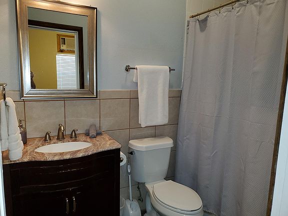 5th image of 308 Warren St APT 3