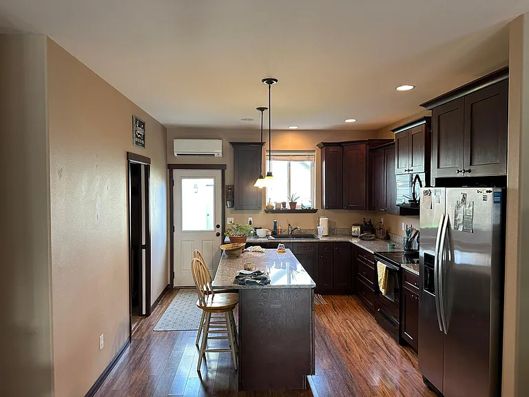 2315 N Spar Ln — Photo 4