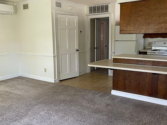 2nd image of 711 Midland Dr