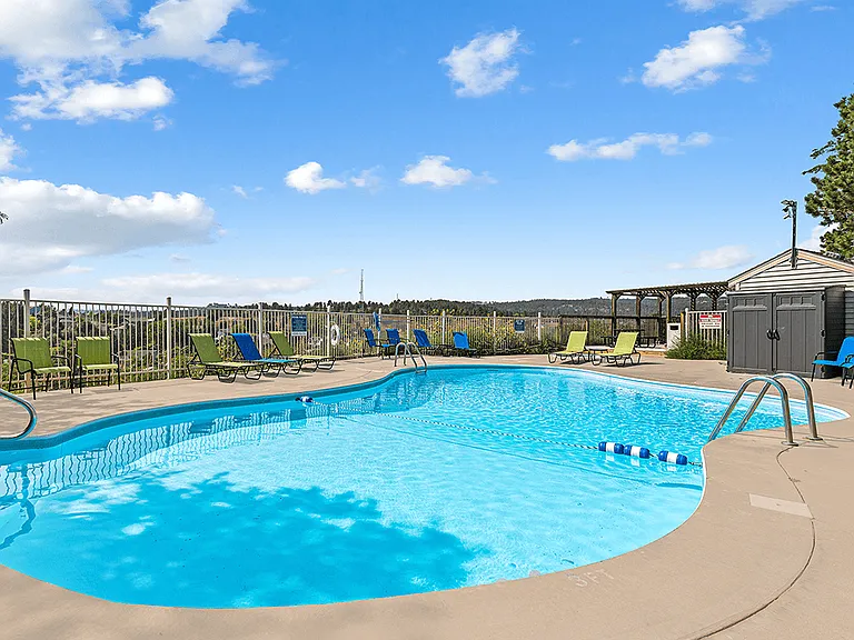 Sundeck with Chaise Lounge Seating