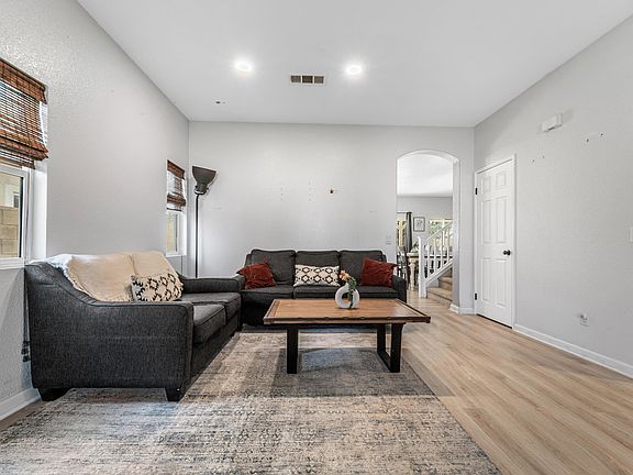 5th image of 43651 Paloma St