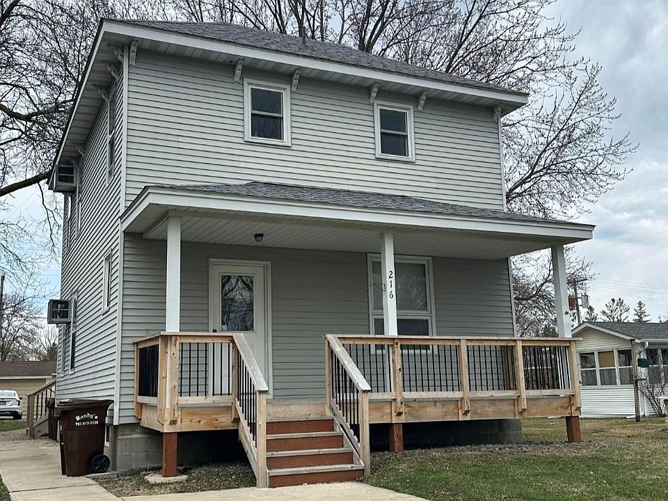 1st image of 216 Birch Ave S