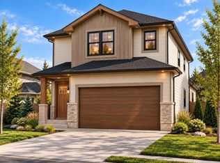 117 W Hampton Cres, Sylvan Lake, AB T4S0S1
