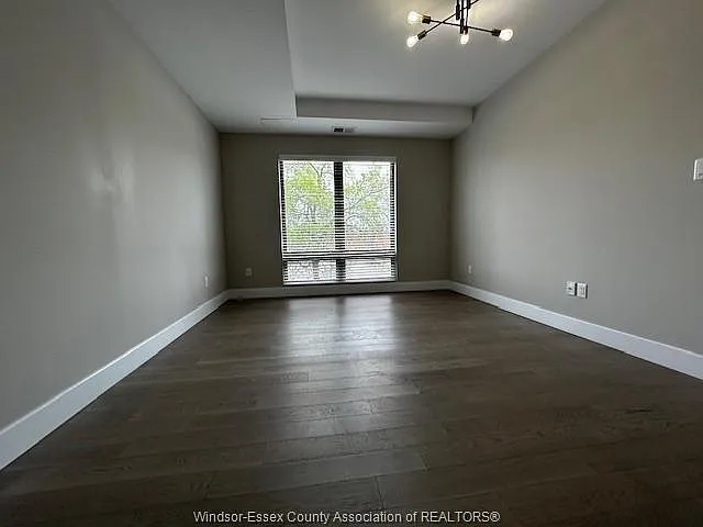 140 Main St E #203 — Photo 26