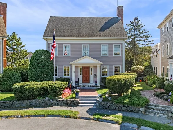 19 Doaks Ln, Marblehead, MA 01945