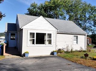 10 Riverview Rd, Waterford, CT 06385