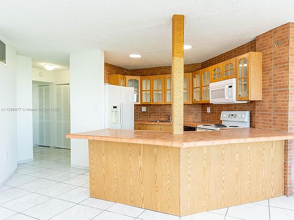 5th image of 7135 Collins Ave APT 801