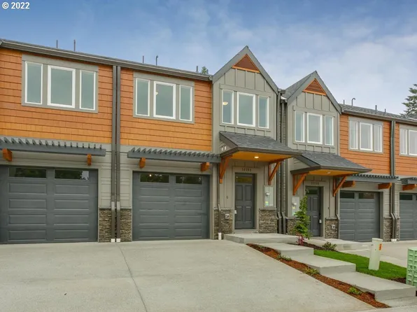 16747 Chula Vista Ave, Sandy, OR 97055