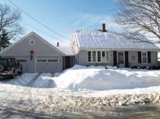 23 Columbia St, Lewiston, ME 04240