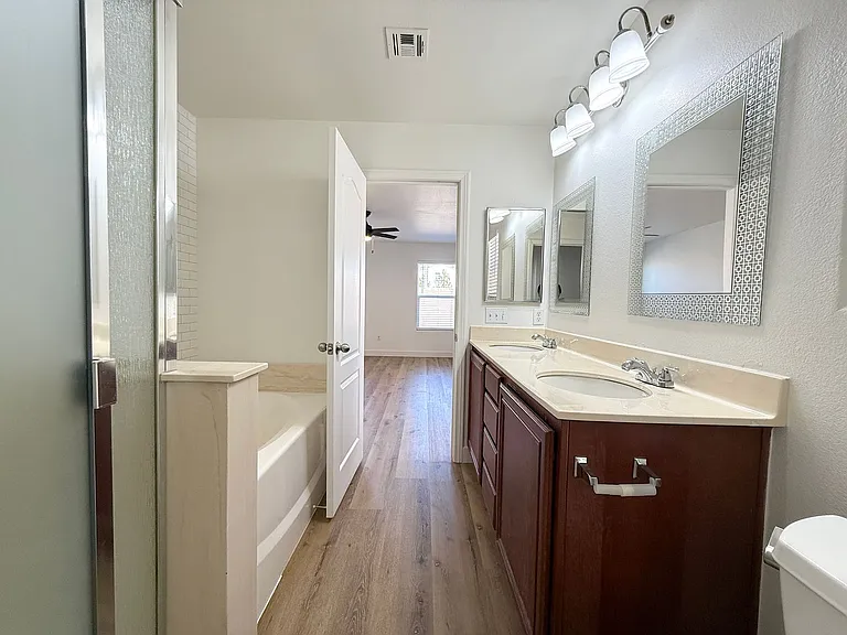 11087 Deluna St — Photo 10