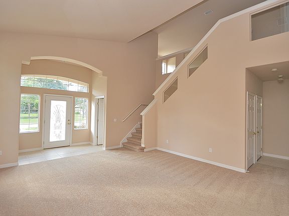 4th image of 8 Whispering Pine Dr