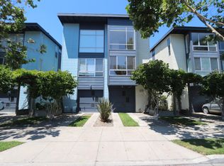 3229 Magnolia St, Oakland, CA 94608