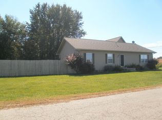 103 W School St, Mark, IL 61340