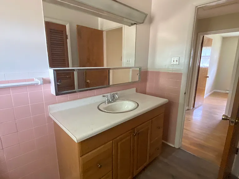 816 Gobin Dr — Photo 12