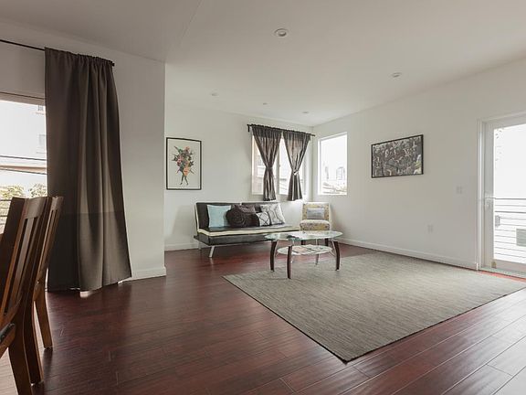 2nd image of 303 Douglas St