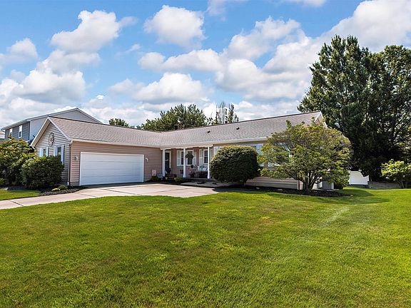 3rd image of 3041 Idyllbrook Ln