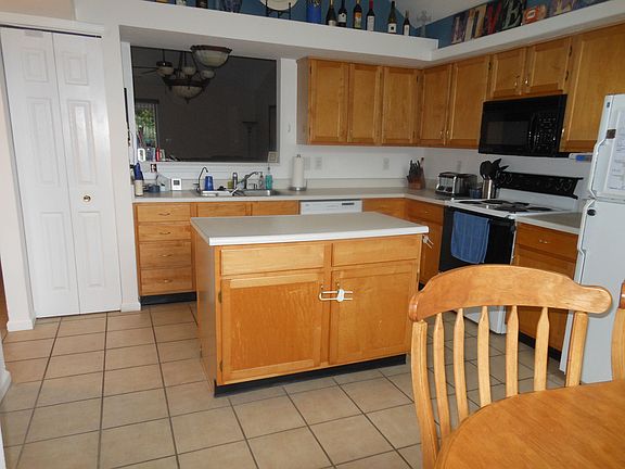 Kitchen with Center Island