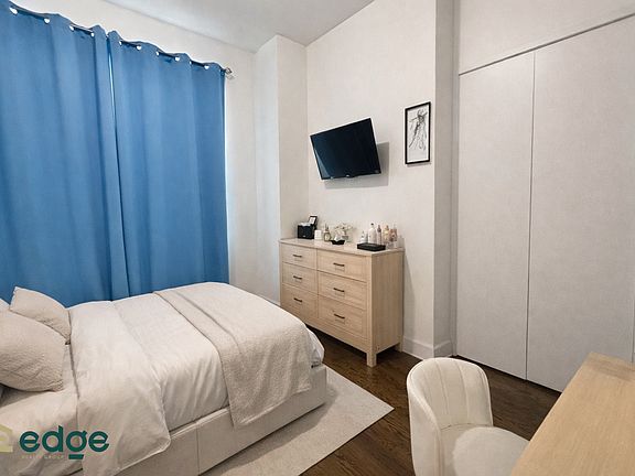 5th image of 340 Irving Ave #1A