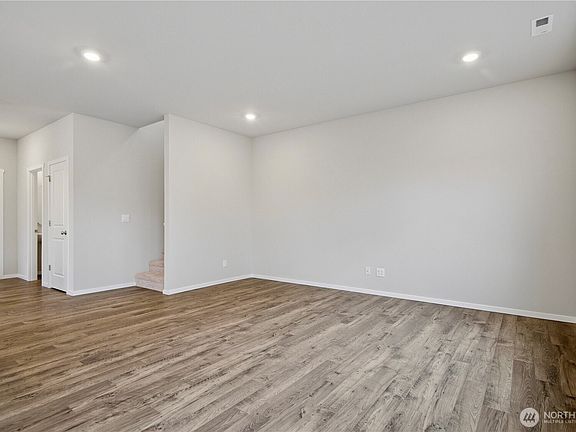 5th image of 11002 Emmons Court E