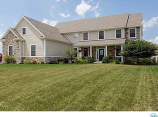 742 Chippewa Ln, Perrysburg, OH 43551