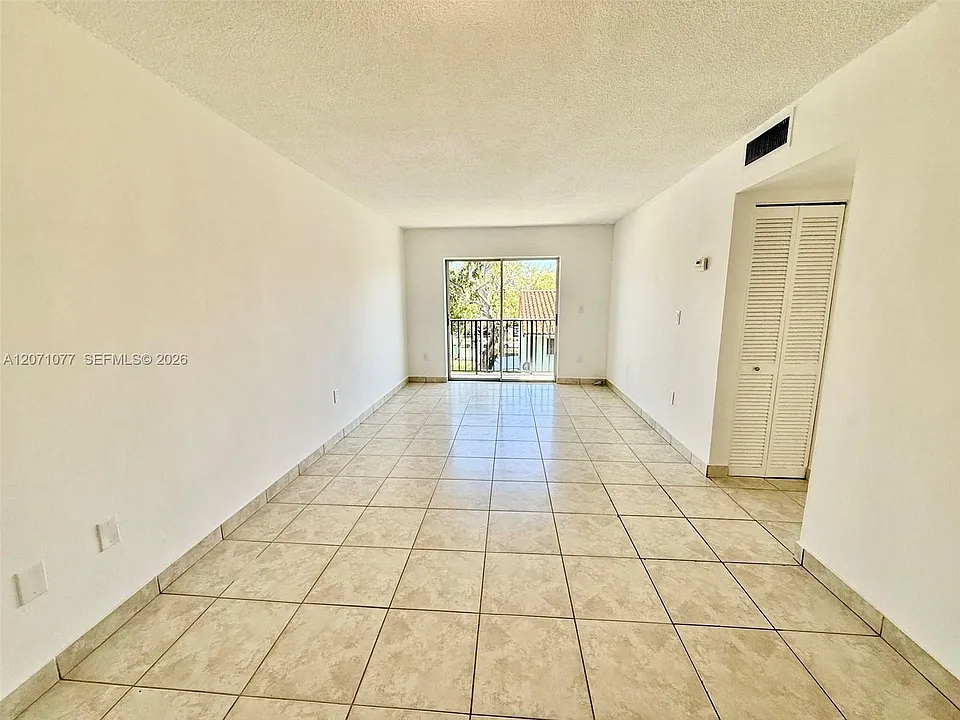 1530 SW 2nd St #304