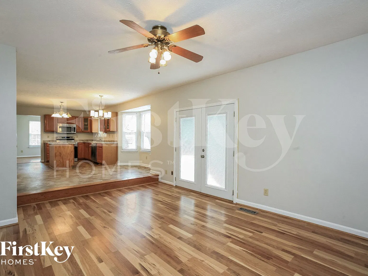 4 bed, 2.5 bath, 2140 sqft, $2,725 — Photo 4