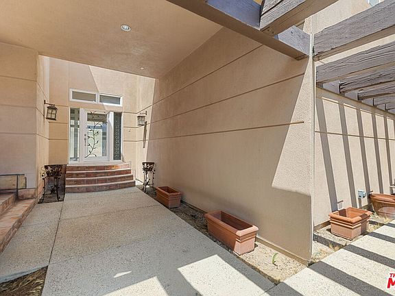 4th image of 5255 Soledad Canyon Rd