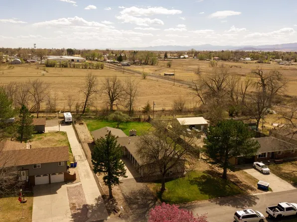 208 35th St SW, Loveland, CO 80537