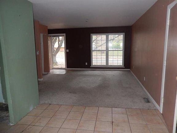 2nd image of 11419 Framingham Dr