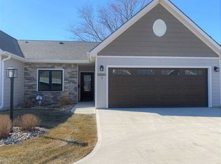 1105 W 10th St APT 3, Yankton, SD 57078