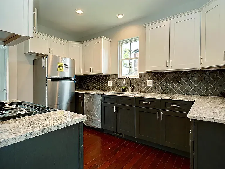 412 Stoddart Ave — Photo 4