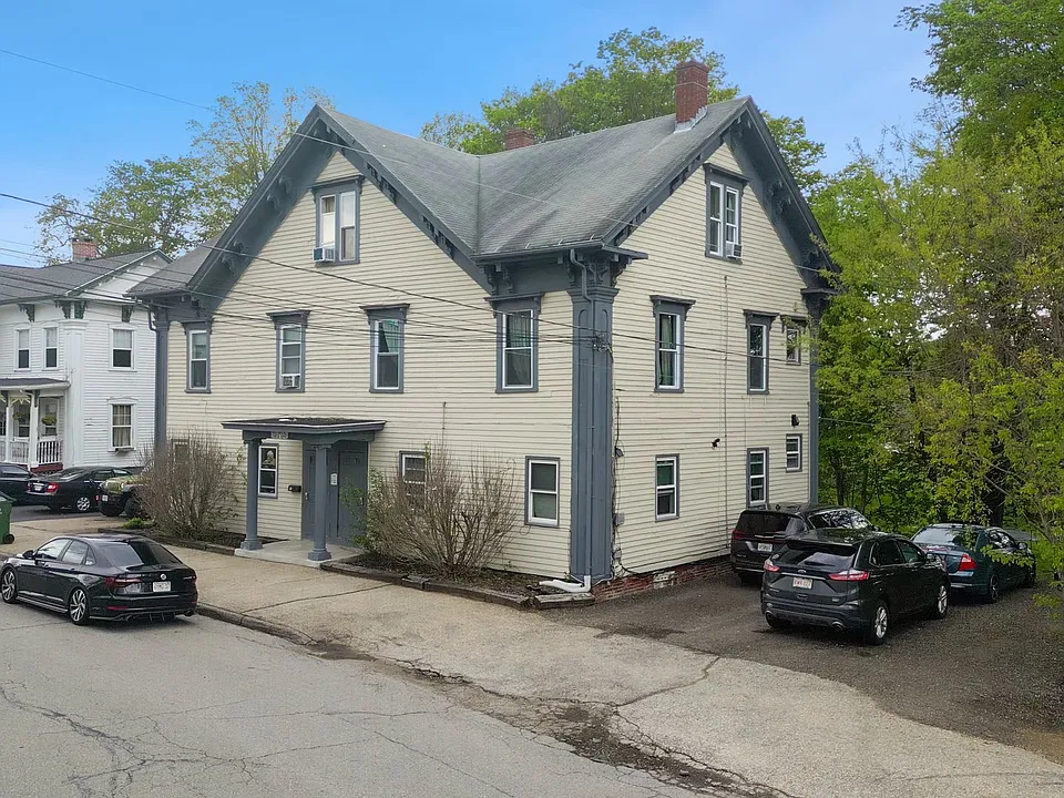 20 Central St