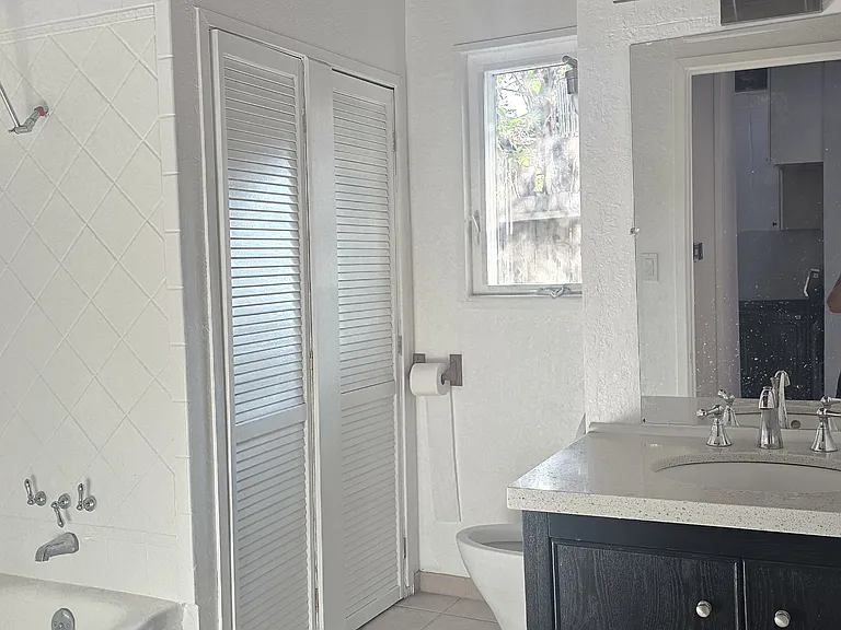 1535 5th Ave #B — Photo 3