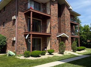 5916 Corey Ln #2B, Oak Forest, IL 60452