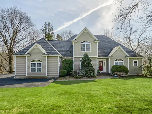 217 Maple St, West Boylston, MA 01583