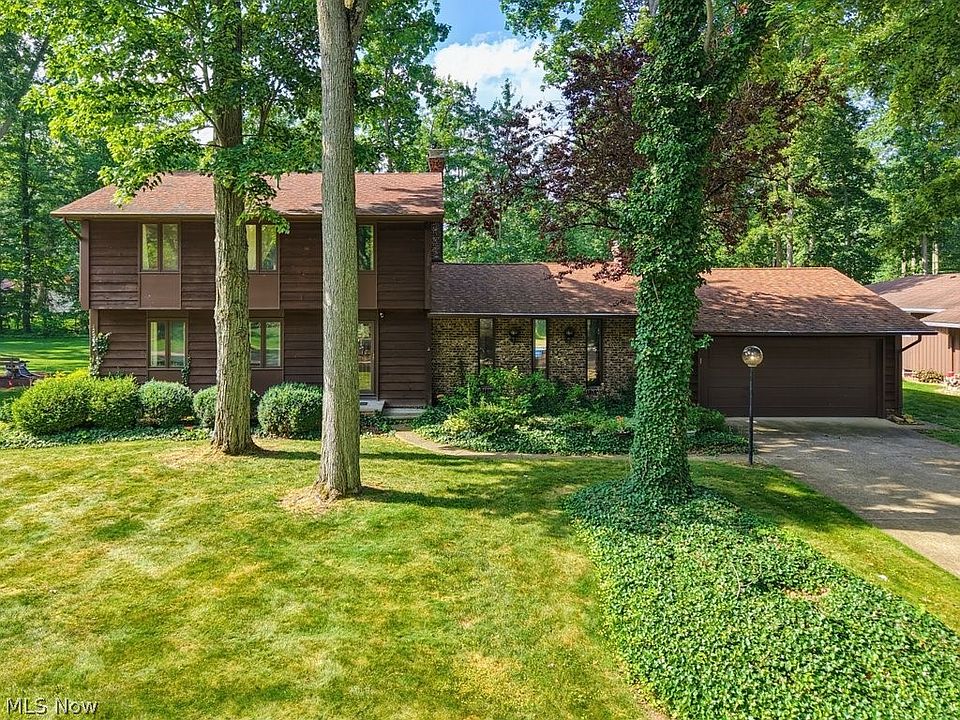 1st image of 9110 Idlewood Dr