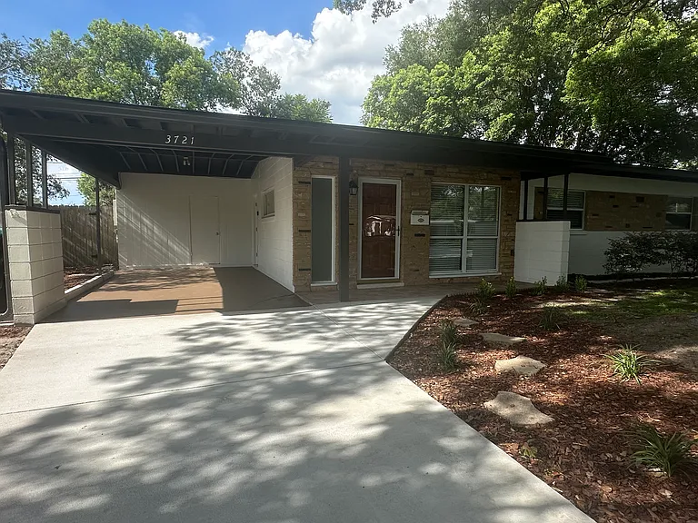 3721 Surrey Dr — Photo 3