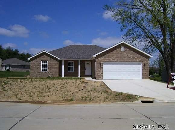 2nd image of 32 Josiah Ln