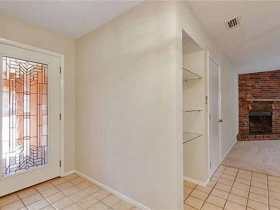 5th image of 2371 Grove Ridge Dr
