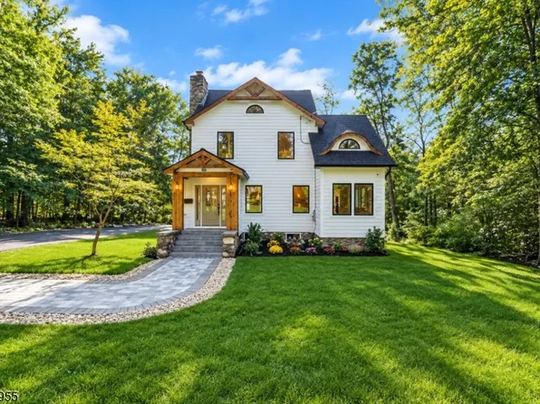 44 Hanover Rd, Mountain Lakes Boro, NJ 07046
