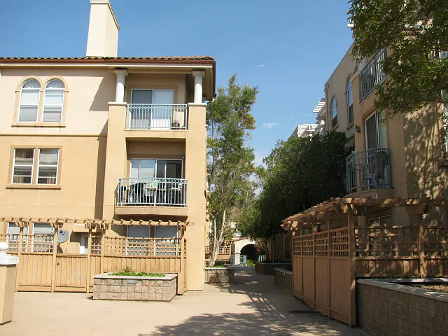 951 S 12th St #207 — Photo 22